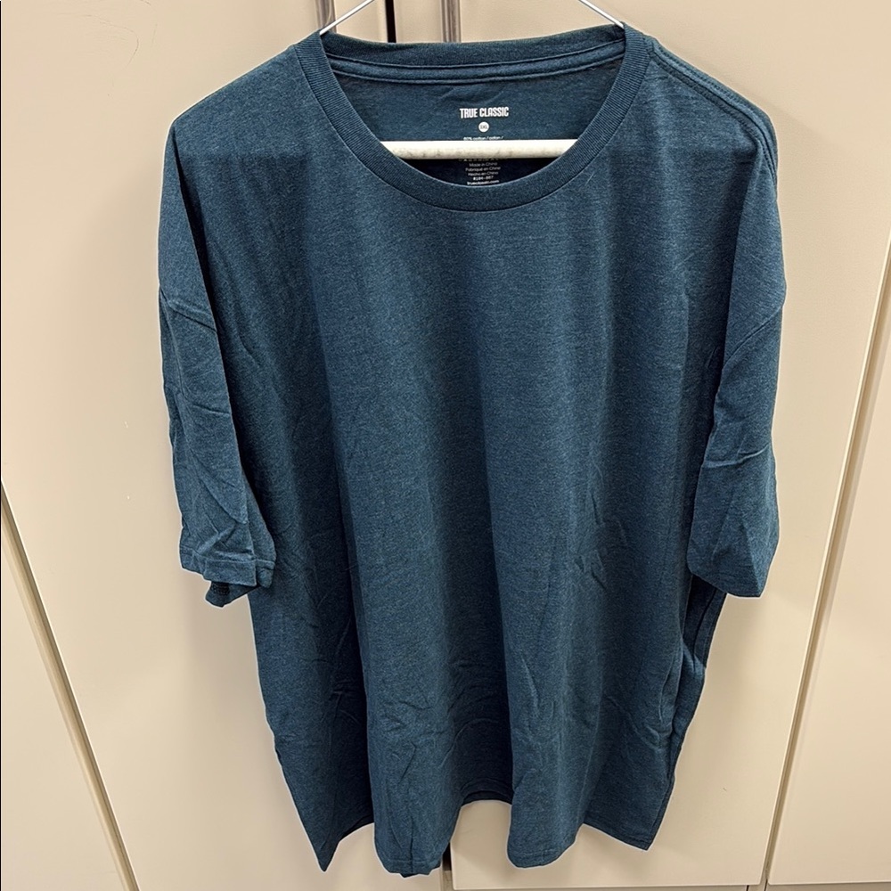 Men's Blue T-Shirt *like new*